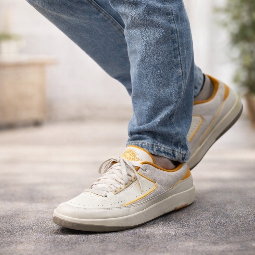 Nike Air Jordan 2 Retro Low Sail Melon Tint Light Curry Men’s 11 DV9956-118